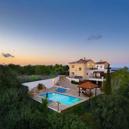 Villa Ira Finiki لاشي المظهر الخارجي الصورة